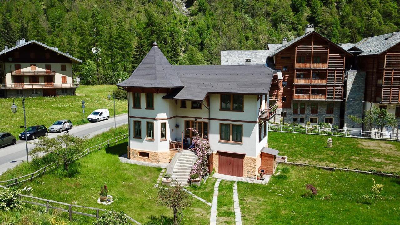 L'Aria Di Casa Bed and Breakfast Alagna Exteriör bild